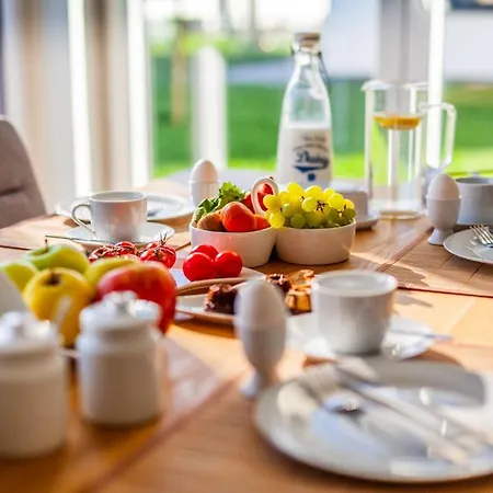 Hangar 19 Grosszuegiges Mit Terrasse Und Garten H4w2 Apartman